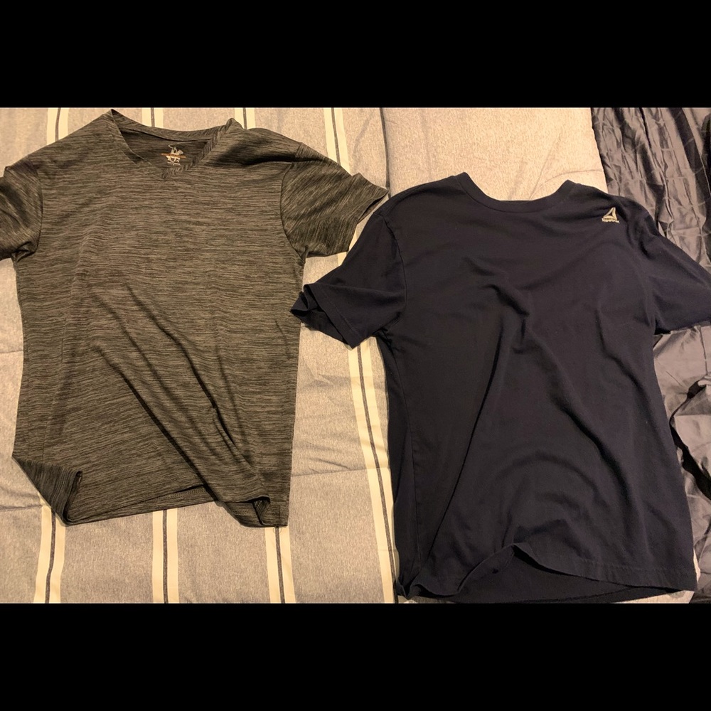 4 tees size small